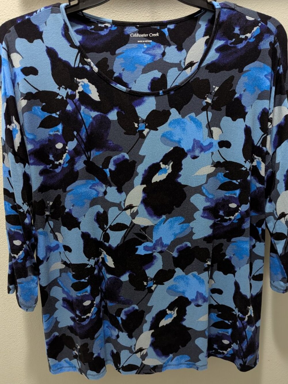 Coldwater Creek 3/4 Sleeve Tunic Top Size L/14 Blue Black Floral Rayon/Spandex